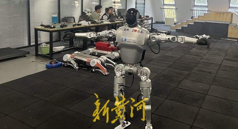 “行者泰山”如何跳出“真人级”华尔兹?济南造机器人“学舞”全流程揭秘