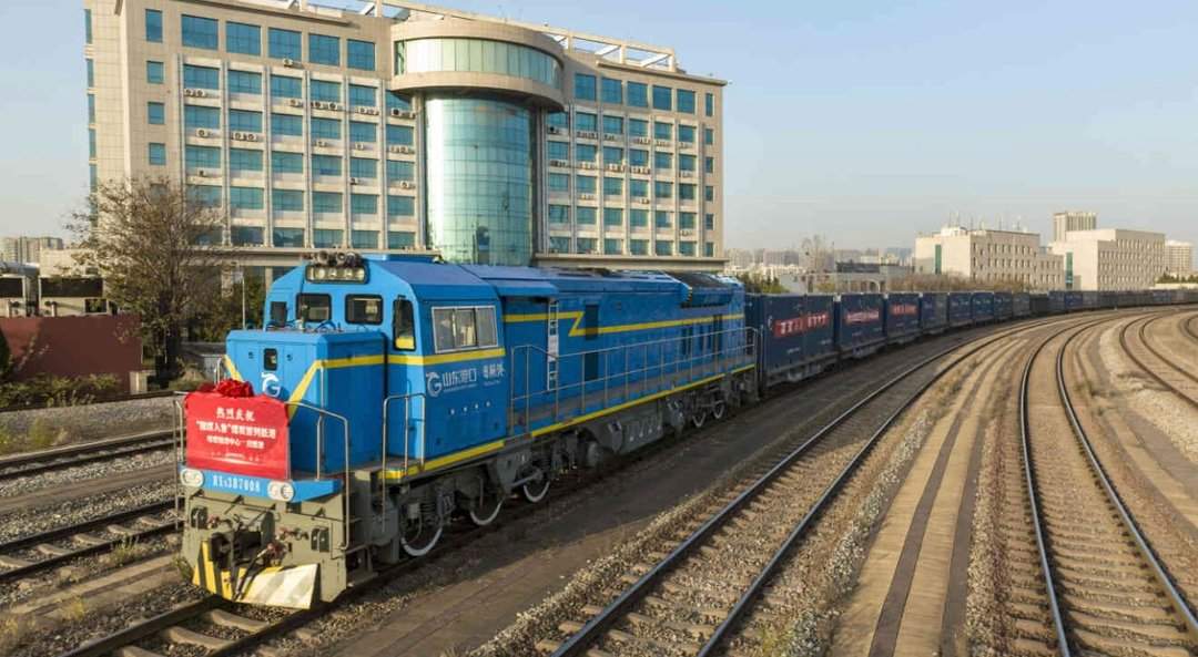 鲁疆携手煤炭保供保畅!首列“疆煤入鲁”煤炭专列到达日照港