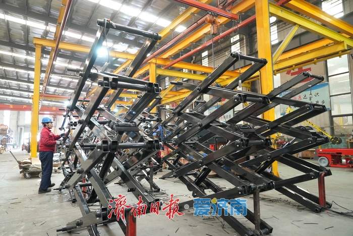 以科技为翼 逐梦工业苍穹，矗峰重工迅速崛起成为国内升降平台产业领军者