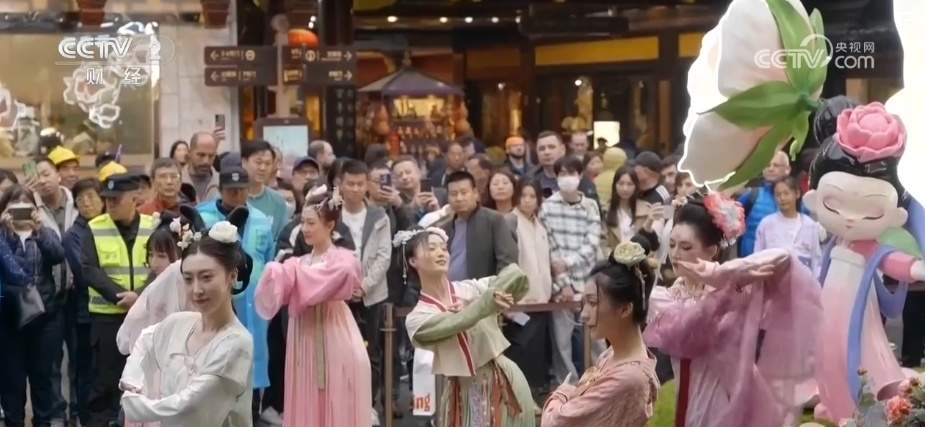 消费活力无处不在 百变百搭释放“市集+”消费潜能