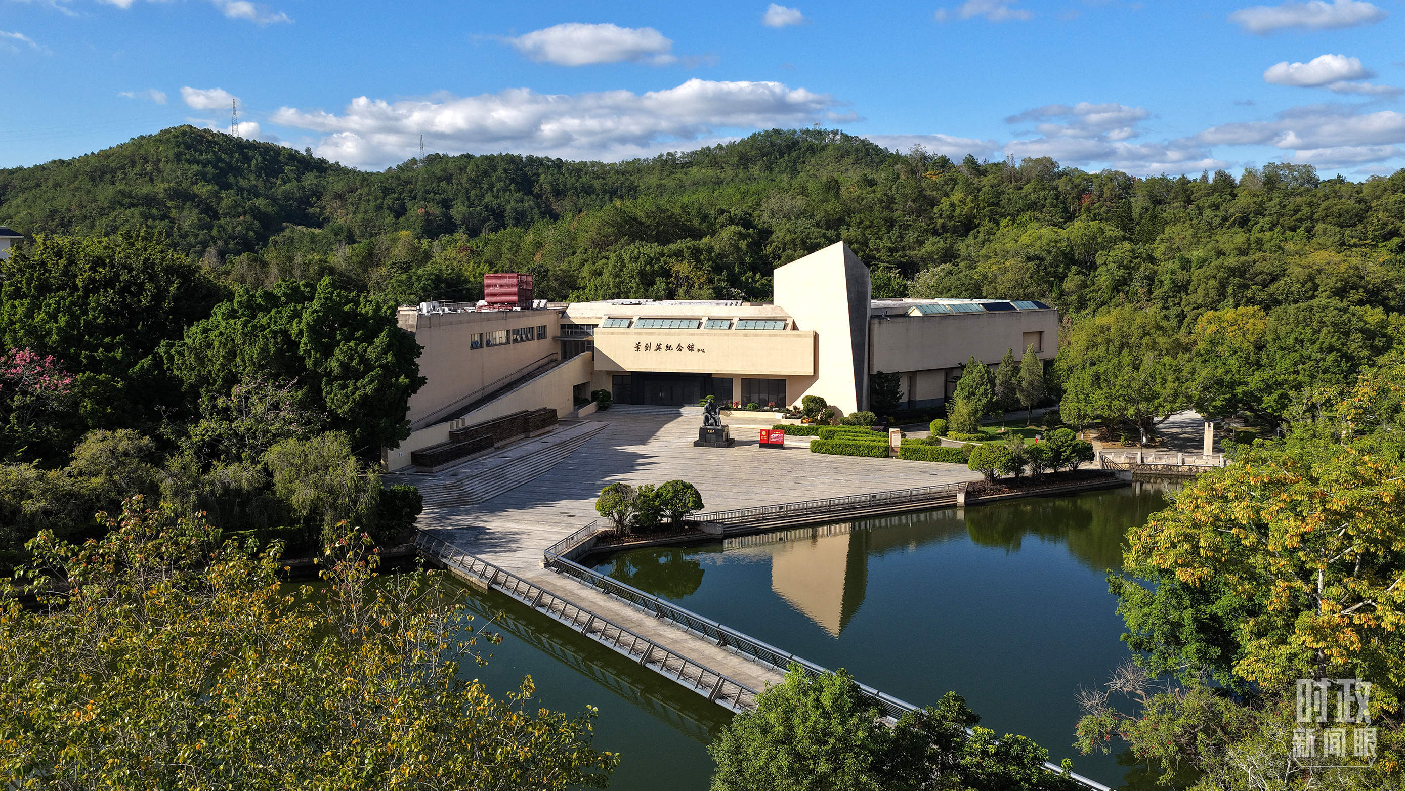 时政新闻眼丨四中全会后首次考察,习近平来到广东梅州