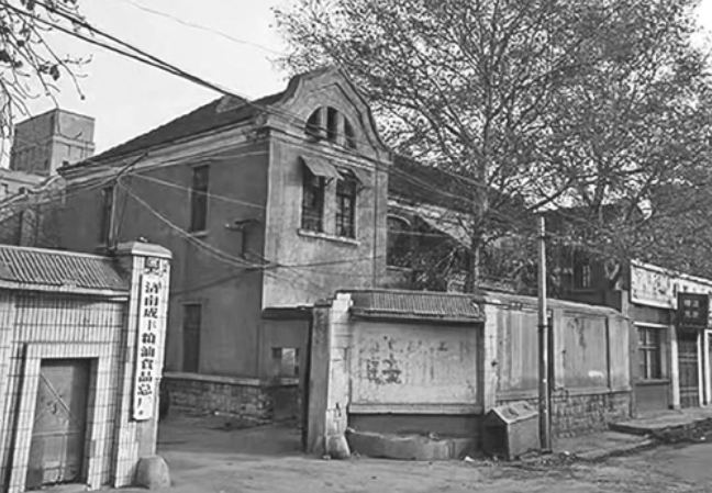 大小苗家“聚”“成”繁花