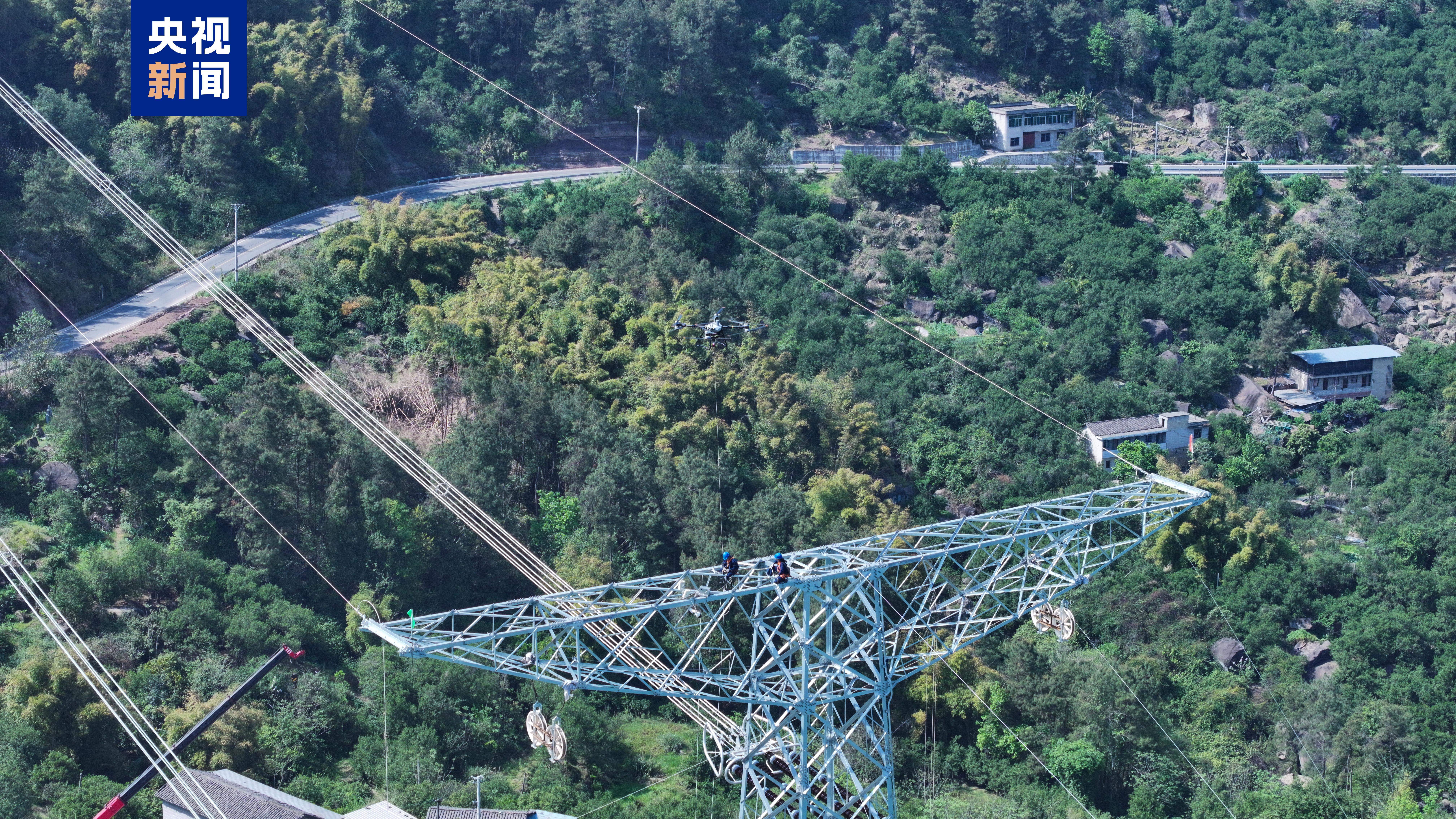 金上至湖北特高压直流输电工程重庆段全线贯通