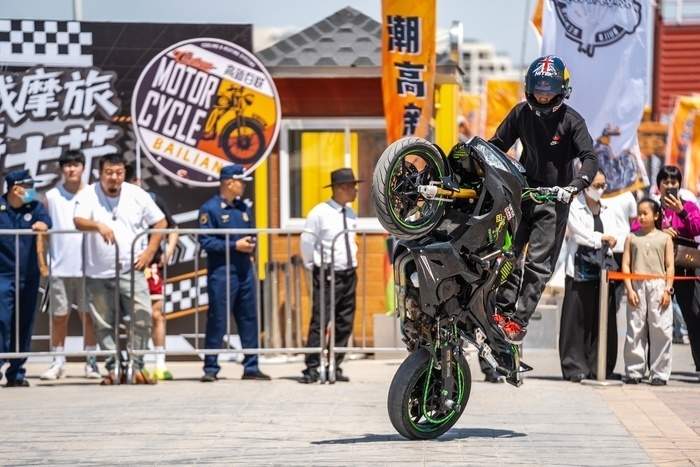 听,“泉城摩旅骑士节”引擎轰鸣 济南摩托车产业“油门全开”加速跑