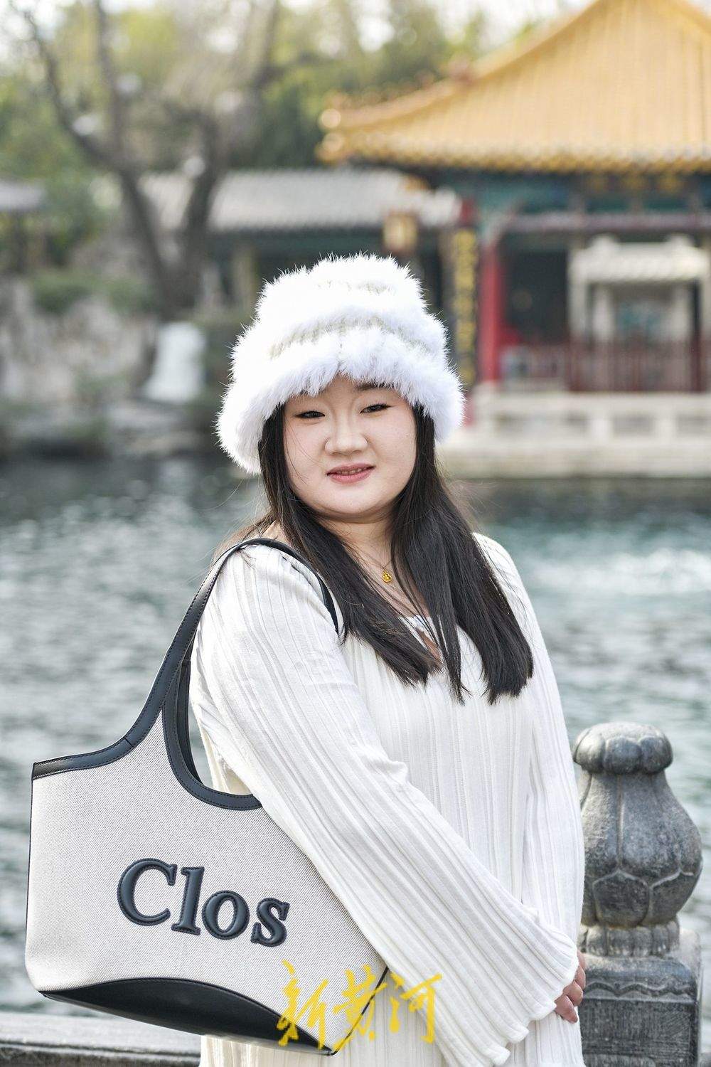 泉城气温短暂回升，趵突泉畔迎来“春姑娘”