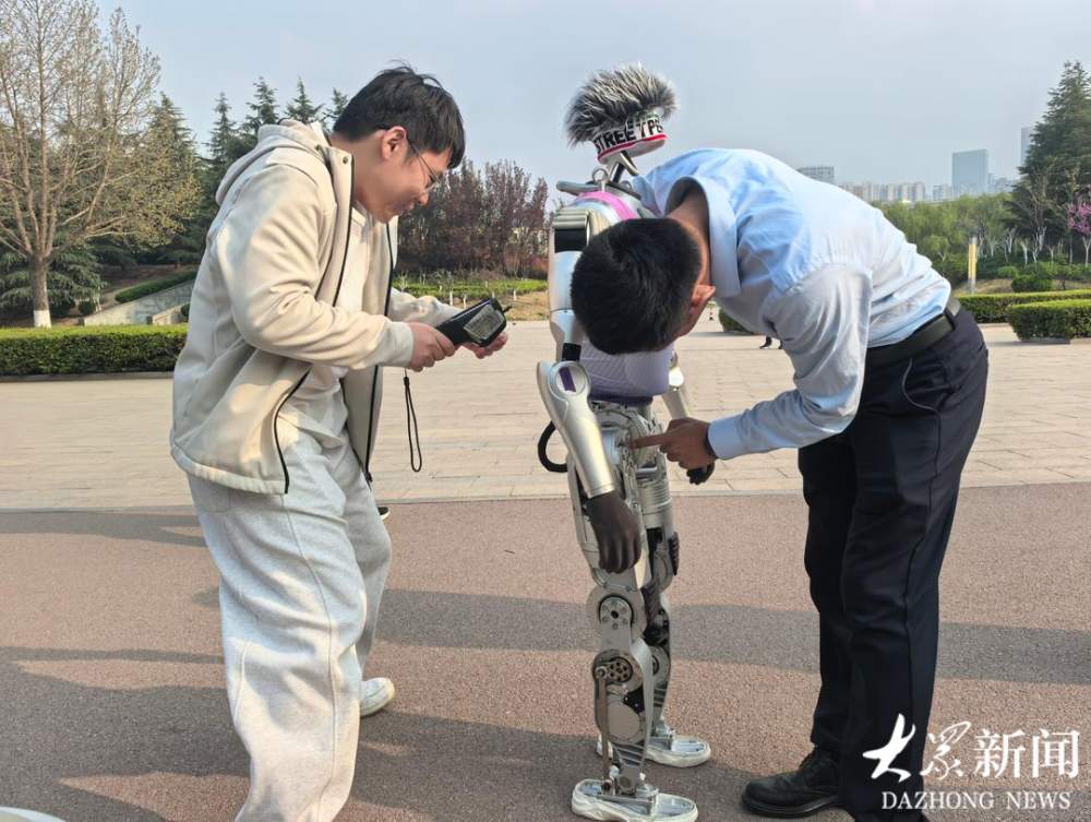 备战半马,山东机器人“行者泰山”长出“耳朵”