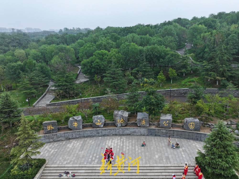 这里藏了个“小天池”！雨后济南卧牛山太治愈了