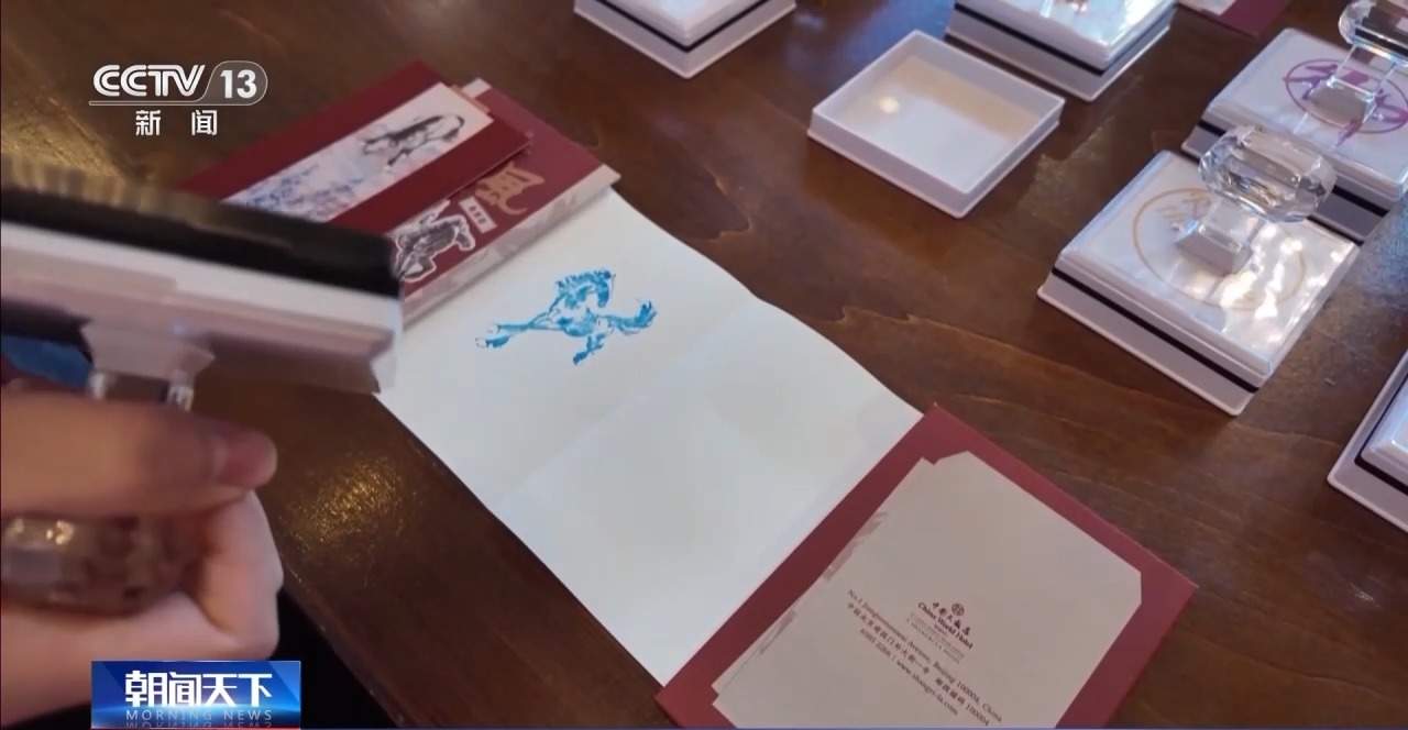 年夜饭预订火热 创意菜品、春节微度假成消费新潮