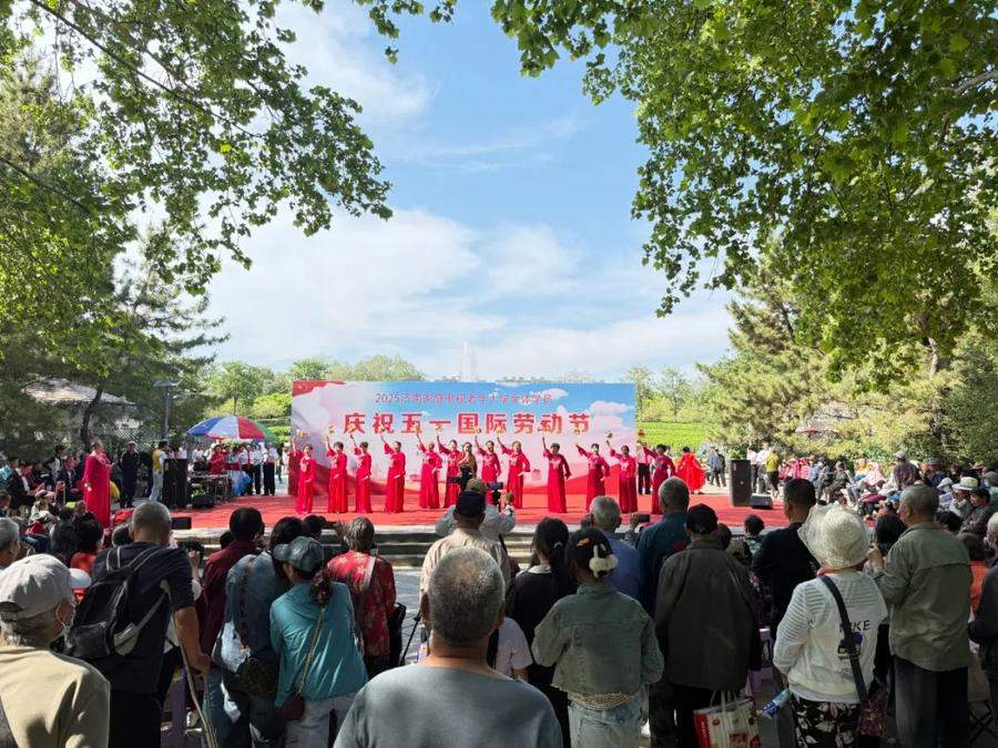 济南公园假期接待游客82.67万人次