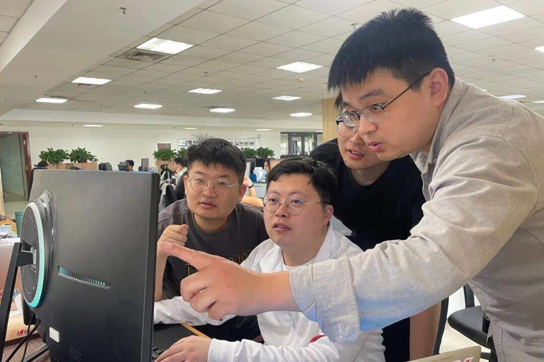 浪潮通软海岳大模型团队：青春逐浪，智启新程｜青春思政课