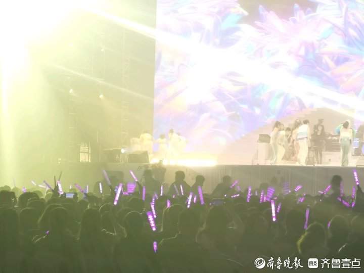 当“综艺火”撞上“文旅热”：一场流量的“双向奔赴”