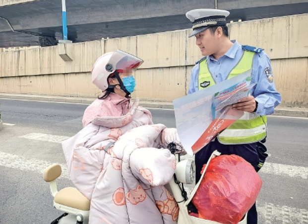 金秋亮剑 守护万家灯火——济南交警纵深推进秋冬季交通安全百日攻坚行动