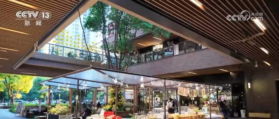 “规则先行”激活夏日消费“新”潜力 外摆经济在有序中火热“升温”