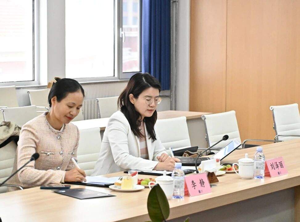 授牌！青岛明德双语学校正式成为北外国际授权剑桥CEQ考试备考中心