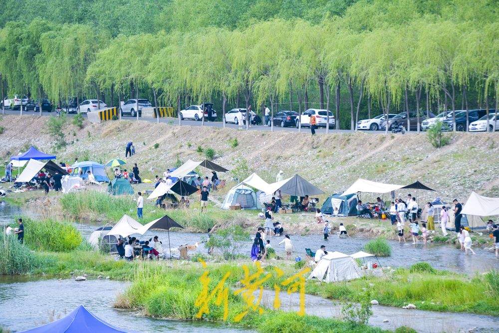 躺“营”做“篷”友 大自然里满满松弛感