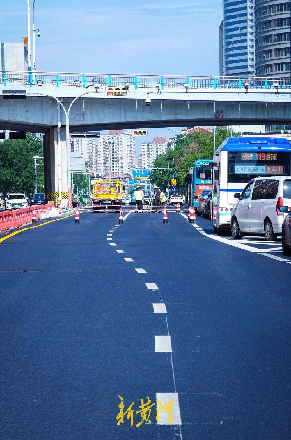 地铁6号线经一纬六站出入口建设初具规模