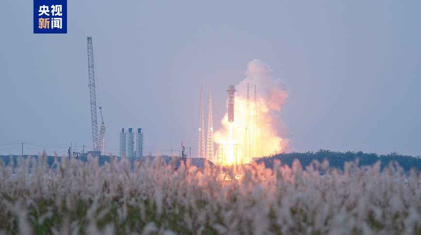 国内首个“液氧甲烷+不锈钢+海上软着陆回收”火箭成功回收