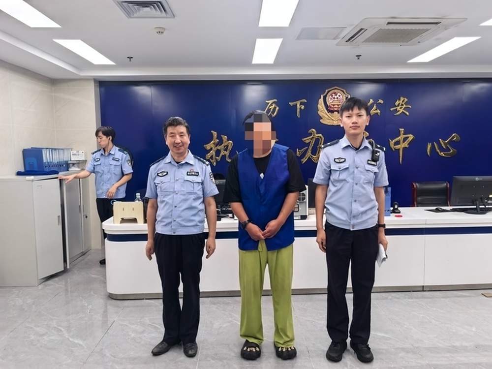 外卖惯偷，落网！专盯订单多骑手伺机作案，济南一男子因偷外卖被刑拘