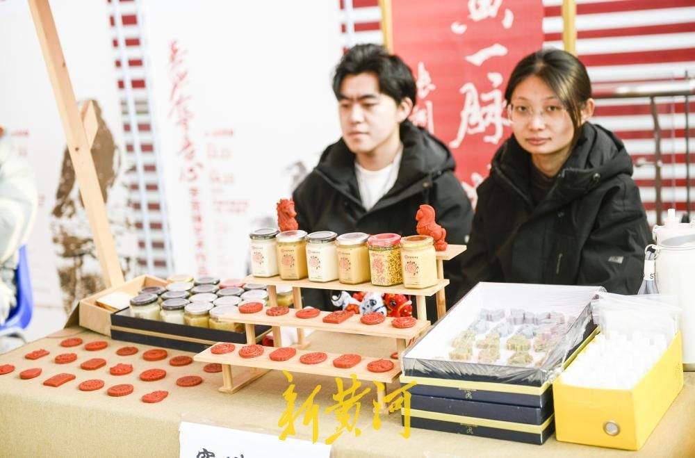 “泉”在济南过大年｜“骏马迎春”非遗市集火热开集，泉城年味别样浓