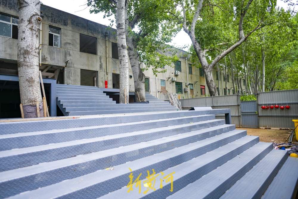 济南森林公园东侧新建出入口，连通农贸市场