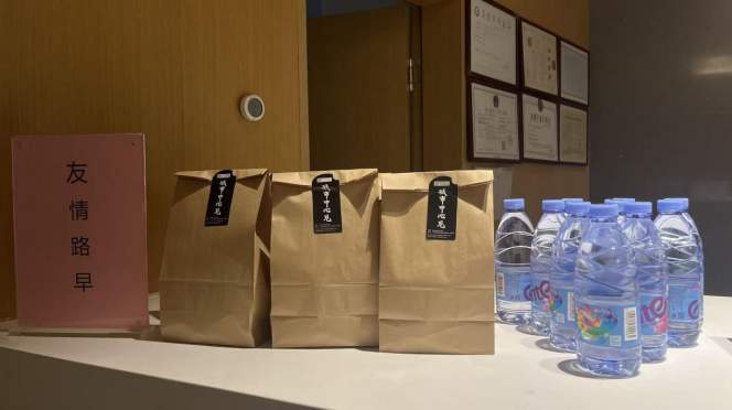 柏曼酒店以“暖心伴手礼+免费接驳”服务,精准触达广交会参展商