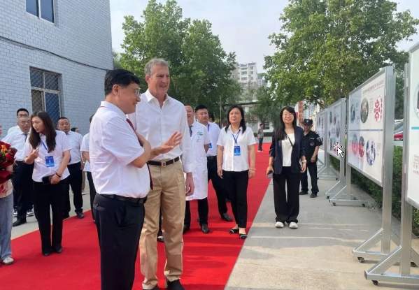 诺奖得主携手泰美宝法肿瘤医院共架中外肿瘤研究合作新桥梁