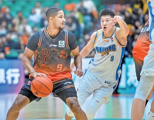 山东男篮客场不敌福建队,卡位战遭遇逆转 普卢默状态回升,班顿依然低迷