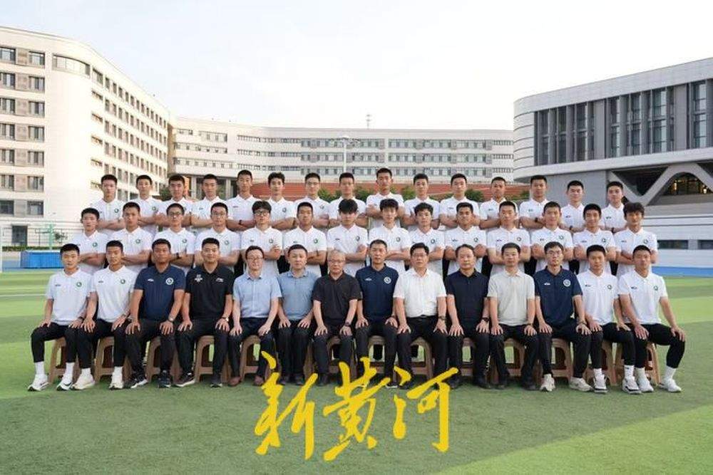 济南少年，“踢”进北大