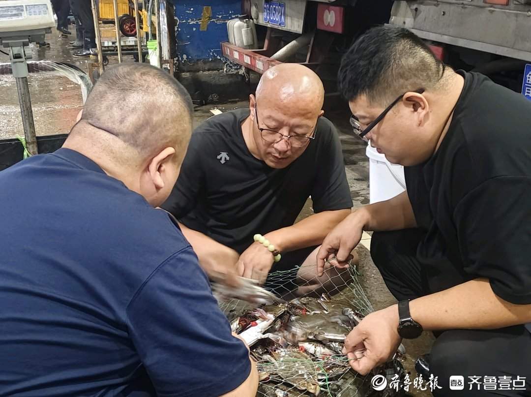 开海后首个凌晨：“鲜”抵泉城！济南“海老板”竞逐“第一口鲜”