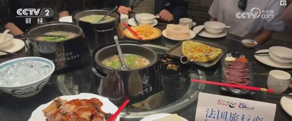 “不夜城”、房车游、草原游……夏日旅游市场“新”意足 吸引力拉满