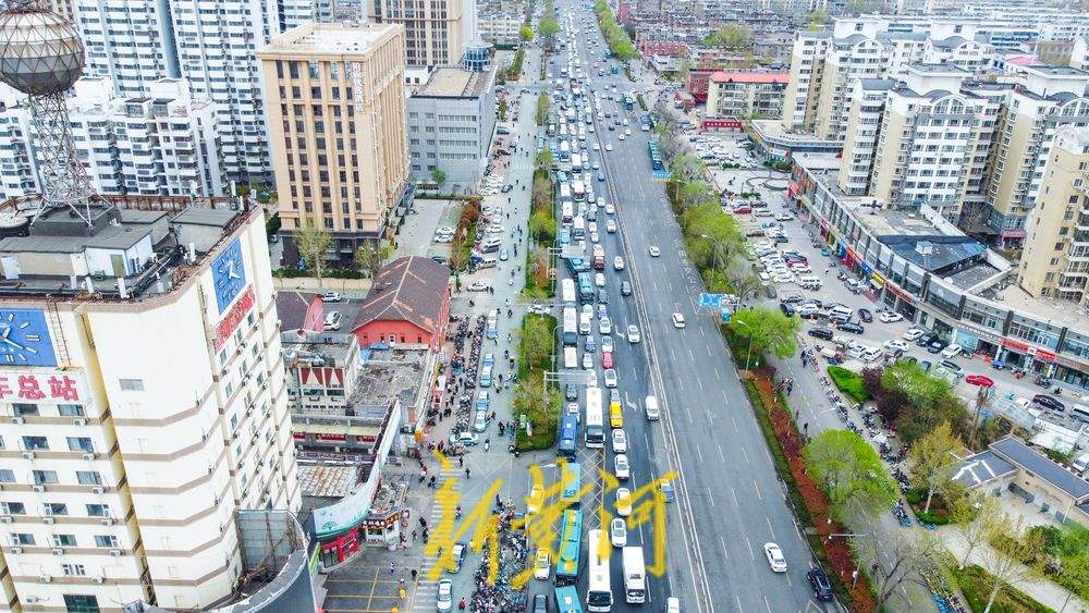 节前出行高峰来了，济南多个交通枢纽周边道路车流量骤增