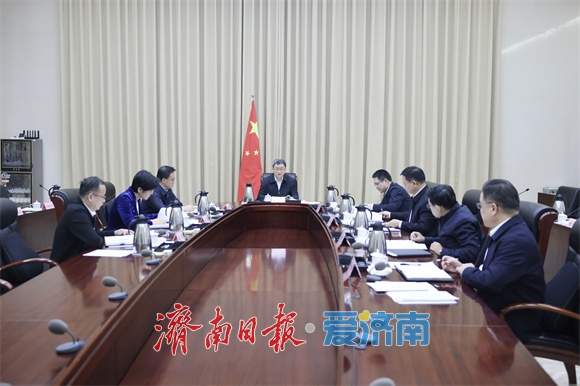 市政府党组召开会议 坚决拥护省委对谢堃涉嫌严重违纪违法进行纪律审查和监察调查的决定