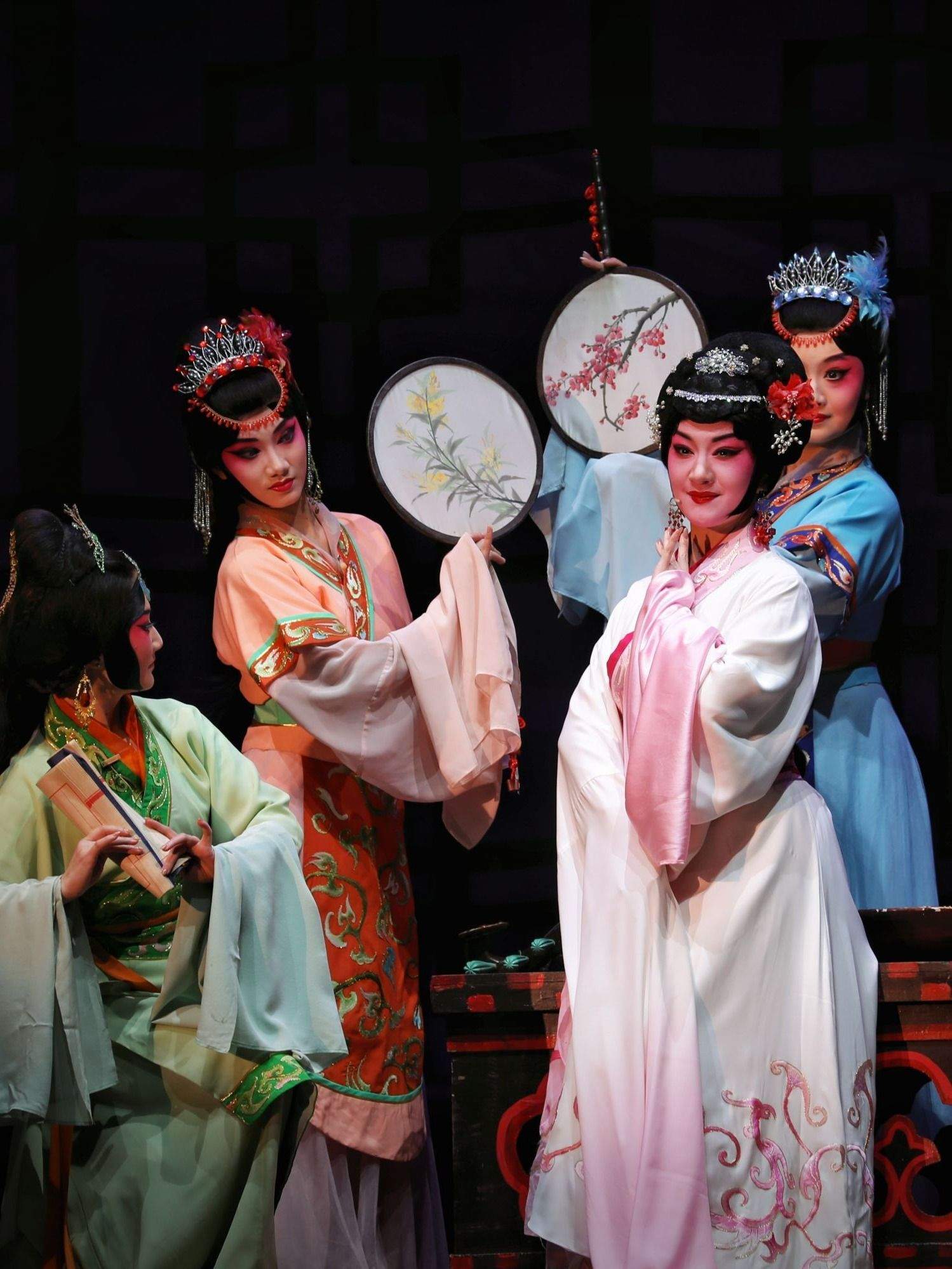 文化中国行|江流文脉,城聚烟火