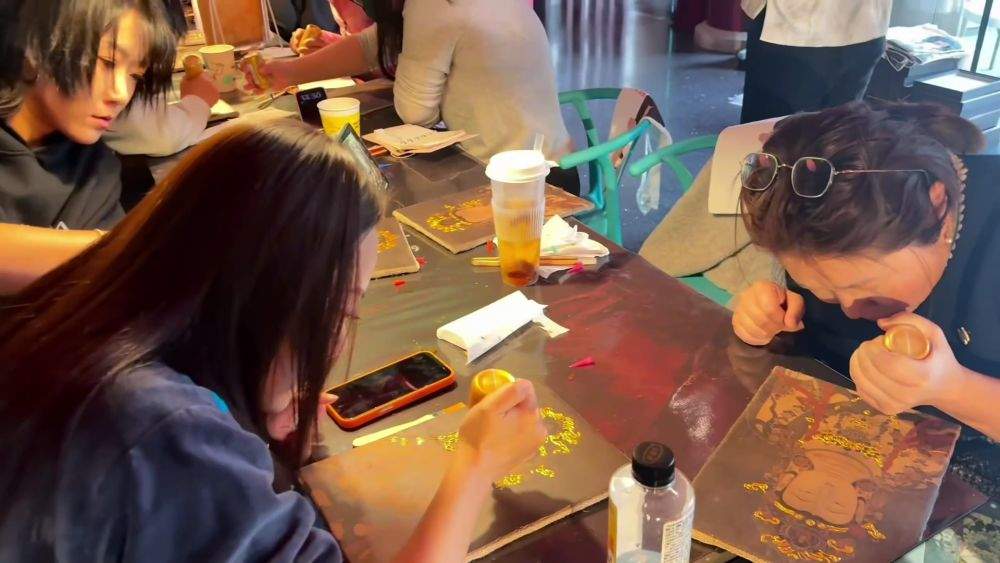 新华视点｜消费向新 外贸向暖——从多场景看中国经济活力