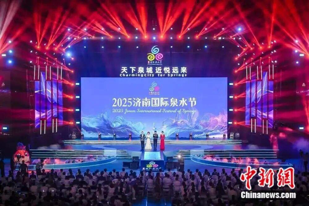 人这一辈子，一定要去济南赏一次泉！