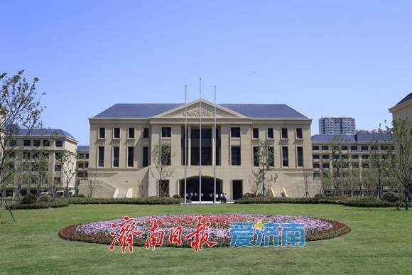 全市城市更新和乡村振兴现场推进会到济南高新区历下区调研 刘强于海田韩金峰杨峰参加活动