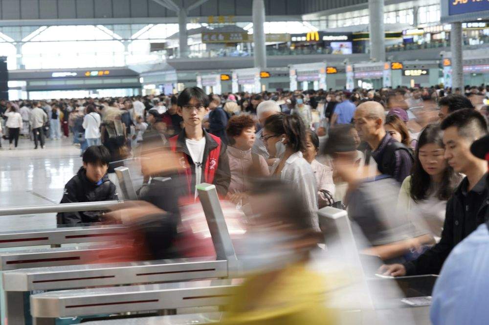 新融合、新玩法、新体验 “五一”假日经济活力涌动