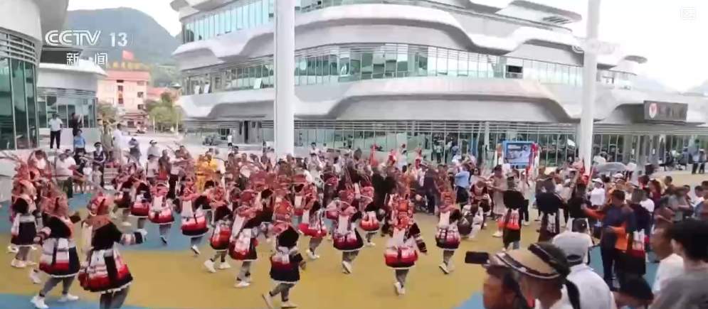 各地妙招频出激发消费潜力 特色“清凉游”带活“避暑经济”