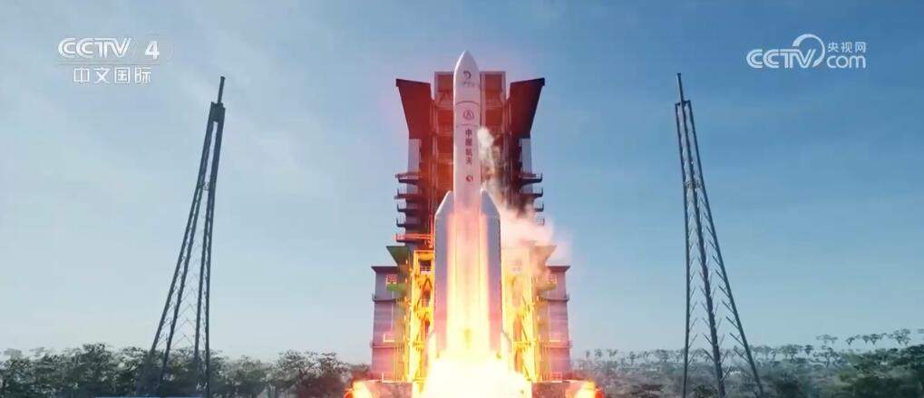 今天(5月3日),在海南文昌航天发射场,长征五号遥八火箭载着嫦娥六号
