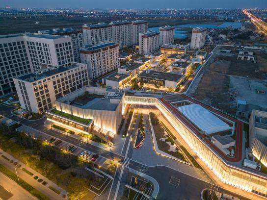 强强联手共筑“医康养”新标杆 复旦大学上海医学院与新发展集团达成战略合作