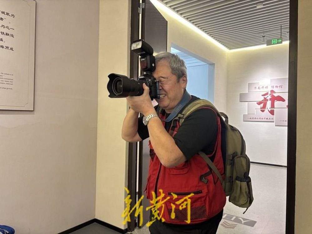 济南“老年光圈”：这群老人专为“老朋友”拍照，已免费服务上万人