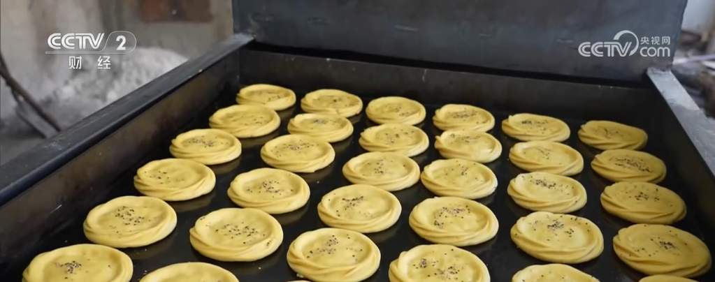 多地年货大集琳琅满目供销两旺 浓浓“烟火气”里喜迎新春佳节