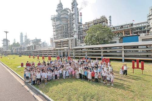 民生之梦丨开辟赛道 擦亮底色 筑牢底线 济南炼化谱写“精优强美”新篇章