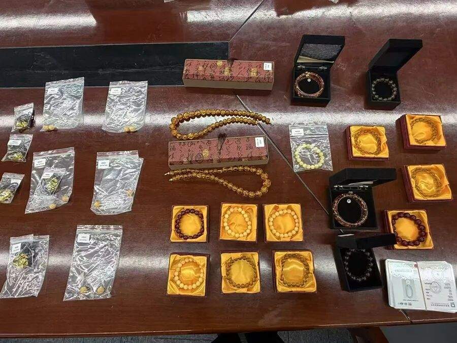 花费88万元后，阿婆被踢出直播间