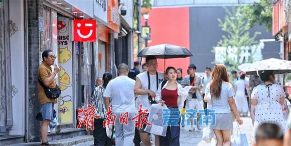 一年四季 泉在济南丨高温难抵吃货脚步 芙蓉街暑期人气旺