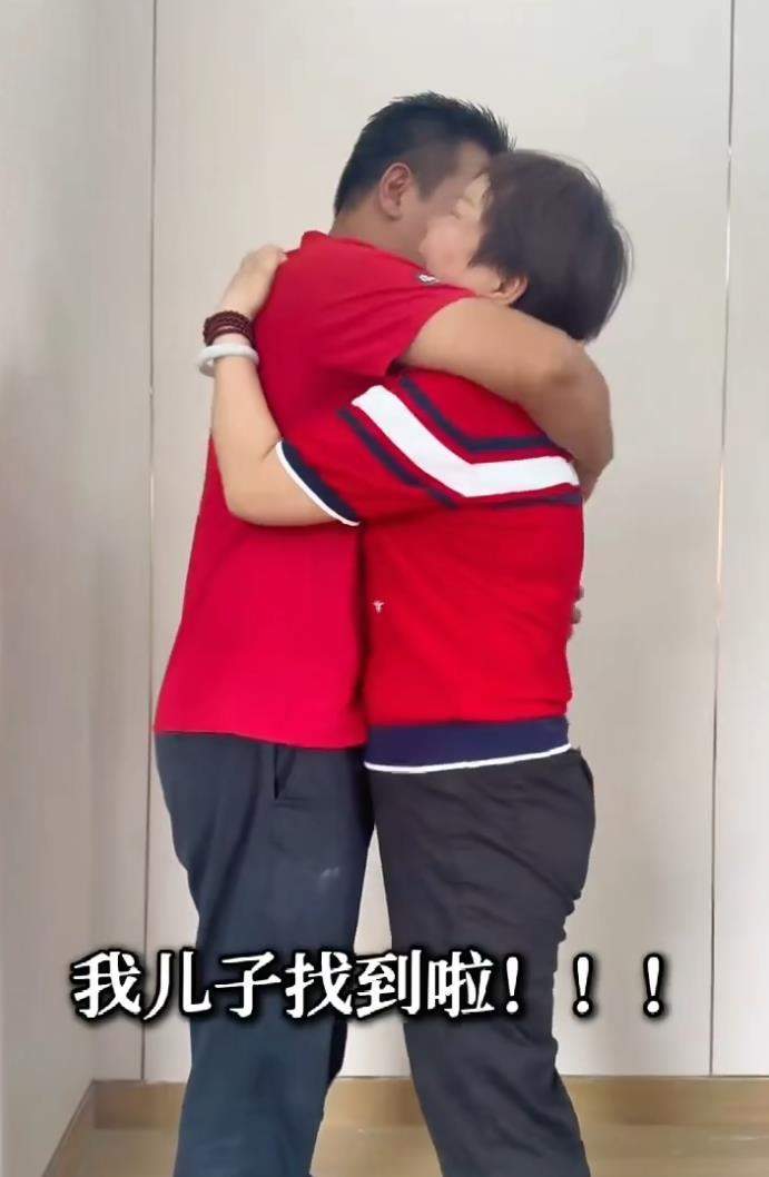 9个月男婴在家门口被人驾面包车抢走，邓惠东寻子18年终获团圆：我见了儿子，他有一米八三，好高好帅