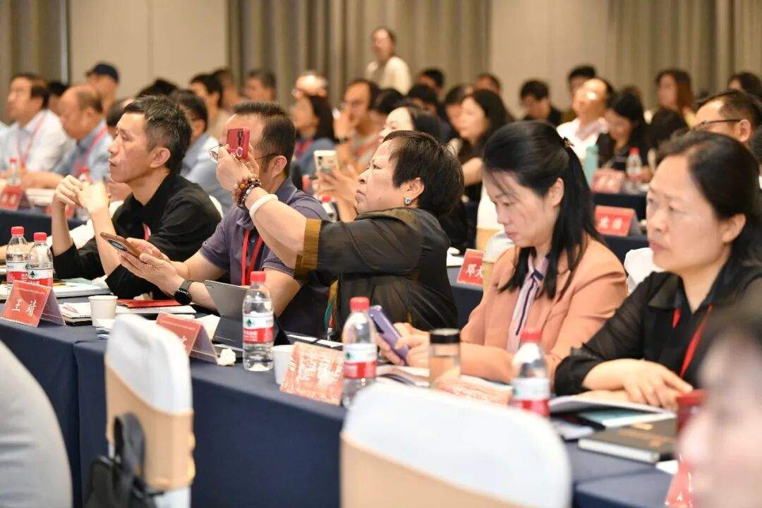 全国百名党媒“大咖”汇聚赣州 共商地市媒体系统性变革之道