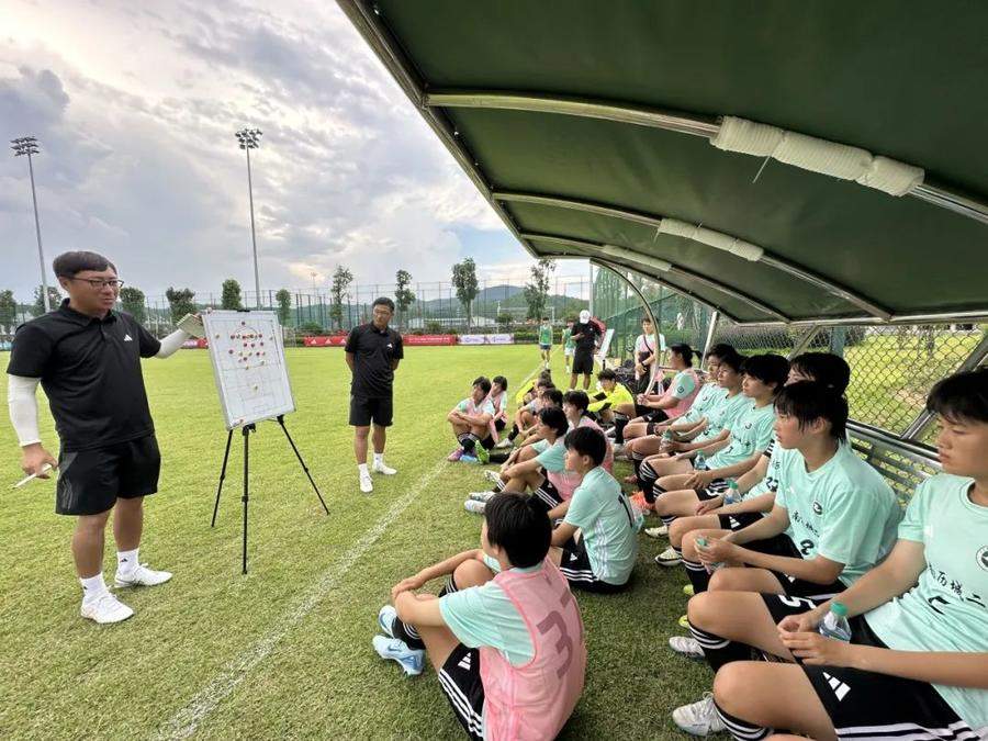 2:0！济南历城二中女足挺进全国青少年校园足球联赛决赛