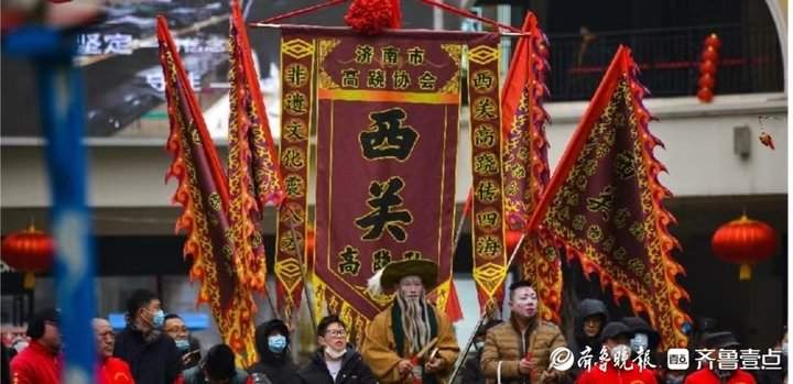 提前大半年预订、演出将达四五百场，高跷“踩”出济南浓浓年味