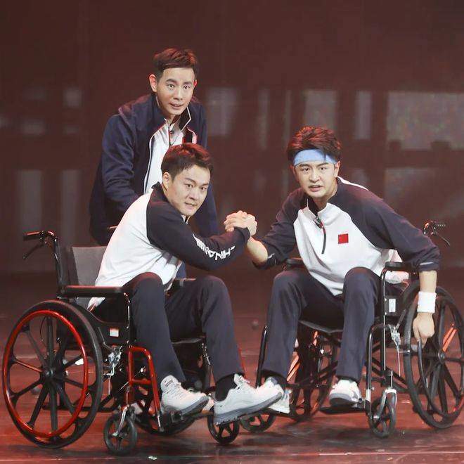 济南艺术学校原创公益励志话剧《逆风》系统内首轮汇报 